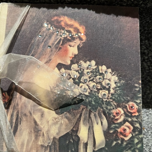 NIB Bridal Bouquet Linen Photo Album with Swarovski Crystals - Picture 2 of 4